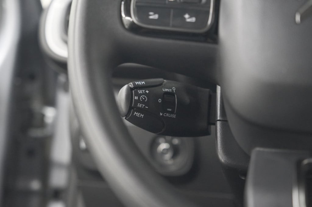 Citroen C3 puretech 110 eat6 max | parkeersensoren | apple carplay | 16 inc