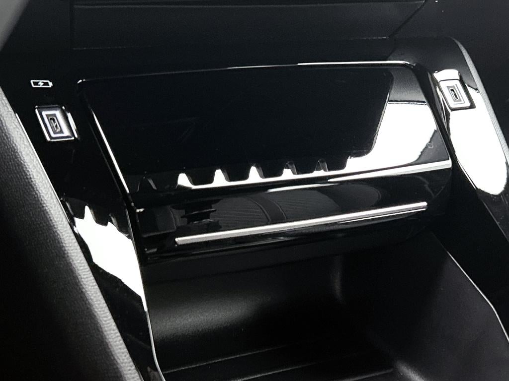 Peugeot 2008 100 pk allure | keyless entry | parkeersensoren voor + achter 