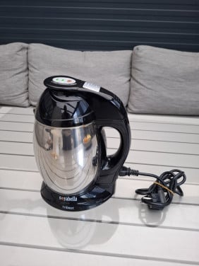 Soyabella SB-130 sojamelk maker.