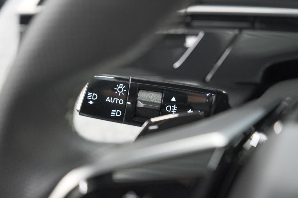 Peugeot 3008 hybrid 136 e-dsc6 gt | panoramadak | focal hifi pack| 360 came