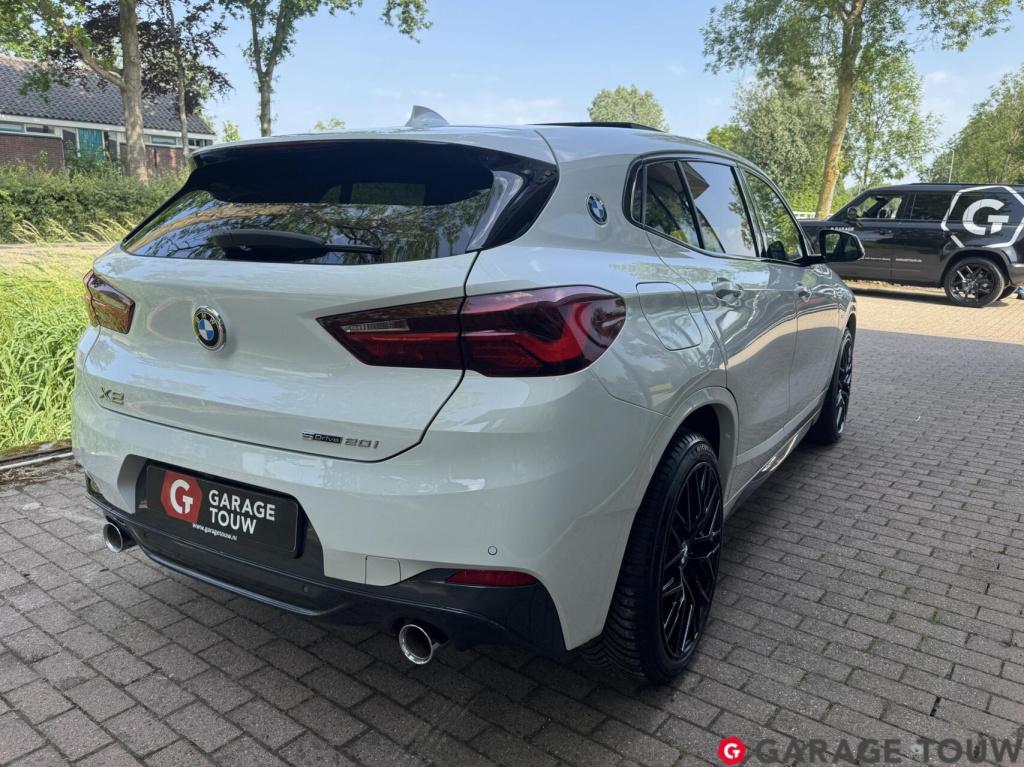 BMW X2 sdrive20i high executive m-sport *pano, hud*