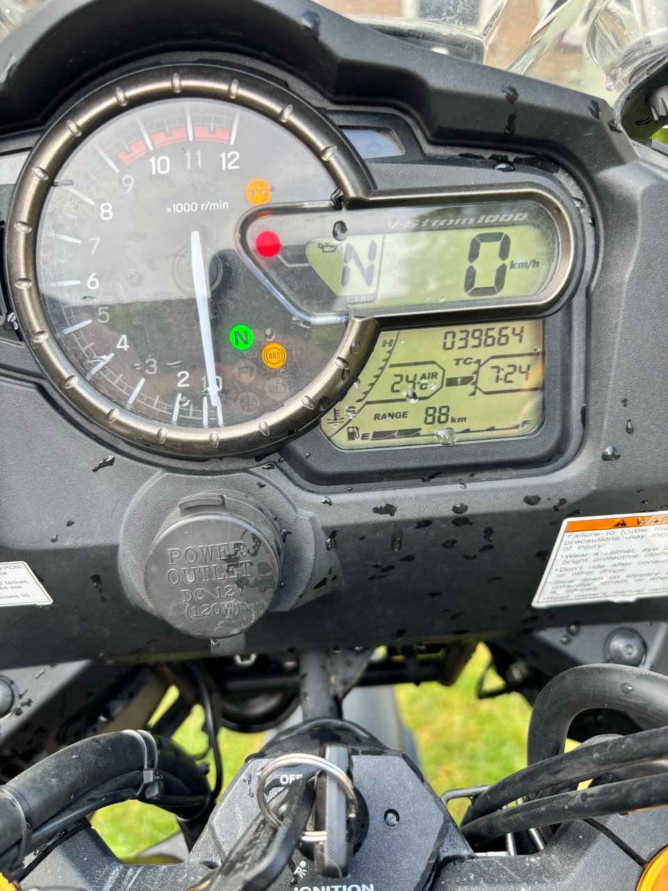 Suzuki V-Strom 1000 (2014, akrapovic)