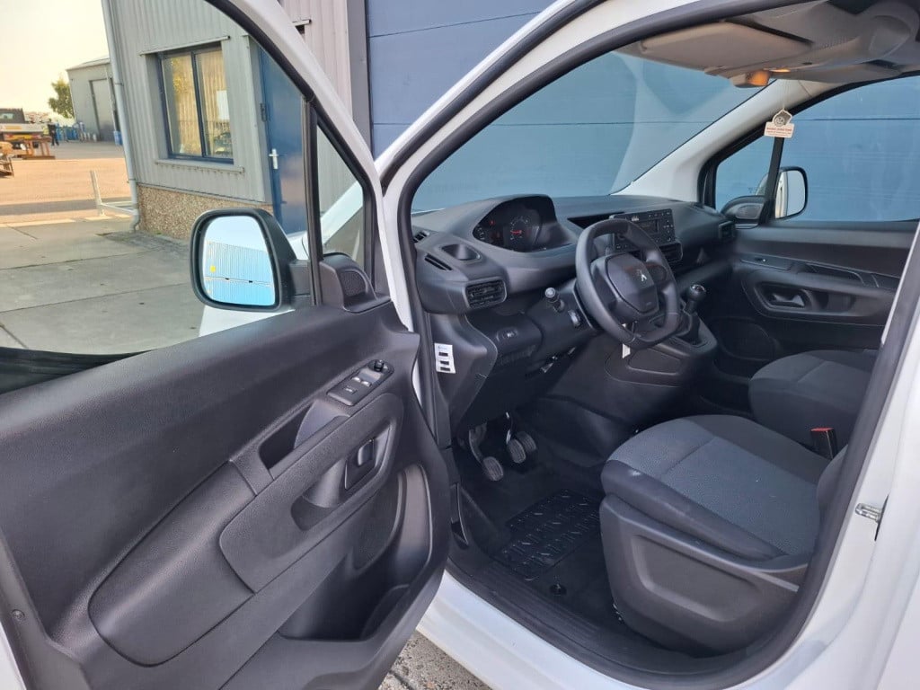 Peugeot Partner 1.5 bluehdi pro airco / cruise controle / n.a.p / euro 6
