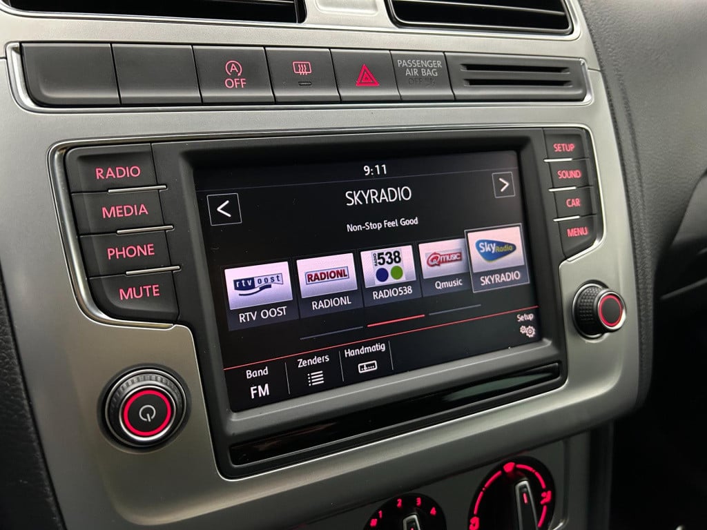 Volkswagen Polo occasion 1.0 bluemotion edition | zwart | airco | tweedehan
