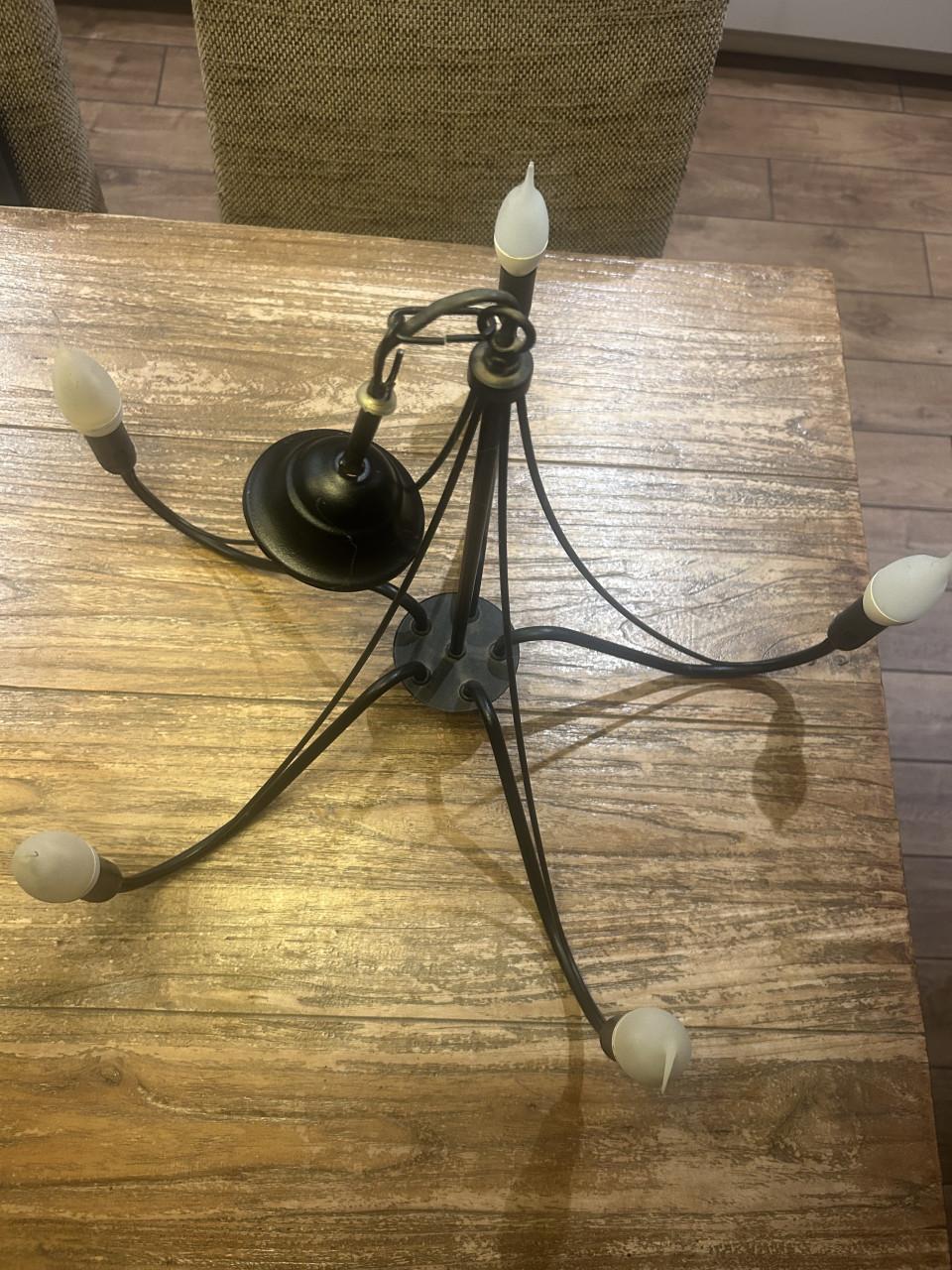 Zwarte kroonluchter met 5 armen