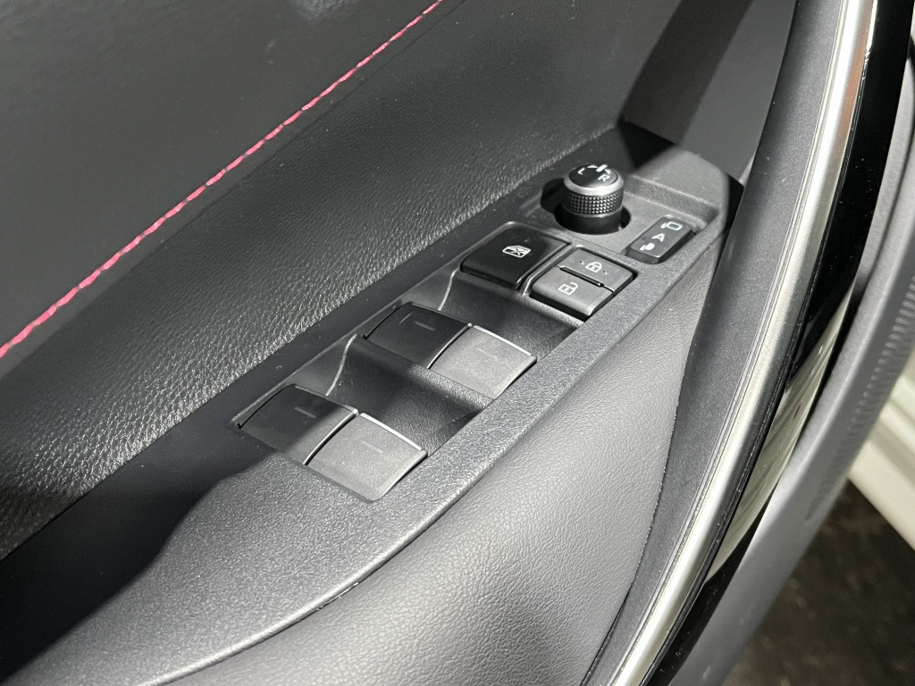Toyota Corolla Touring Sports 2.0 hybrid executive | navi | bsm | camera |