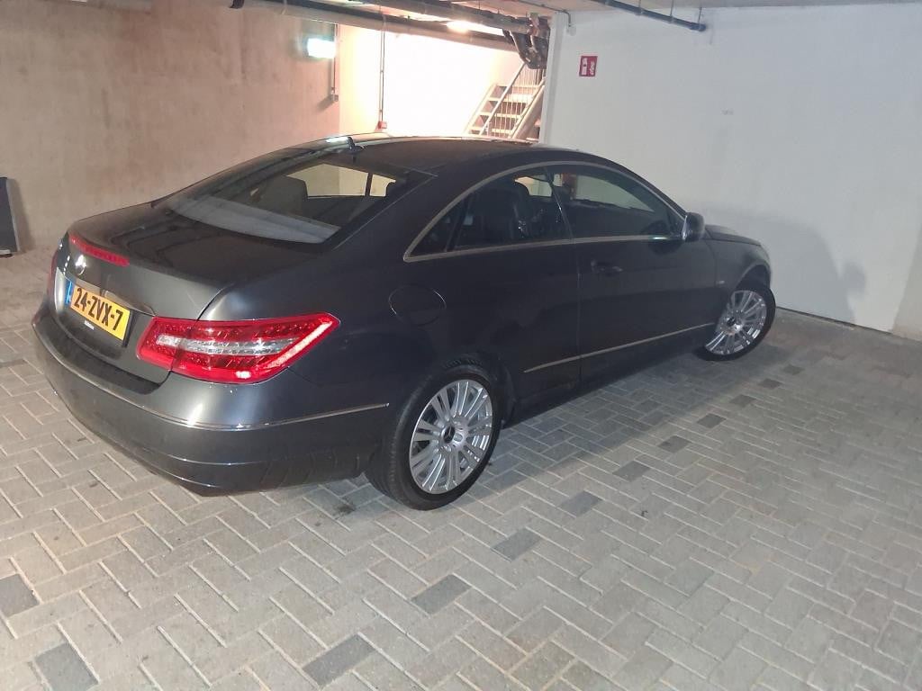 Mercedes-Benz E-Klasse coupé 200 cgi avantgarde