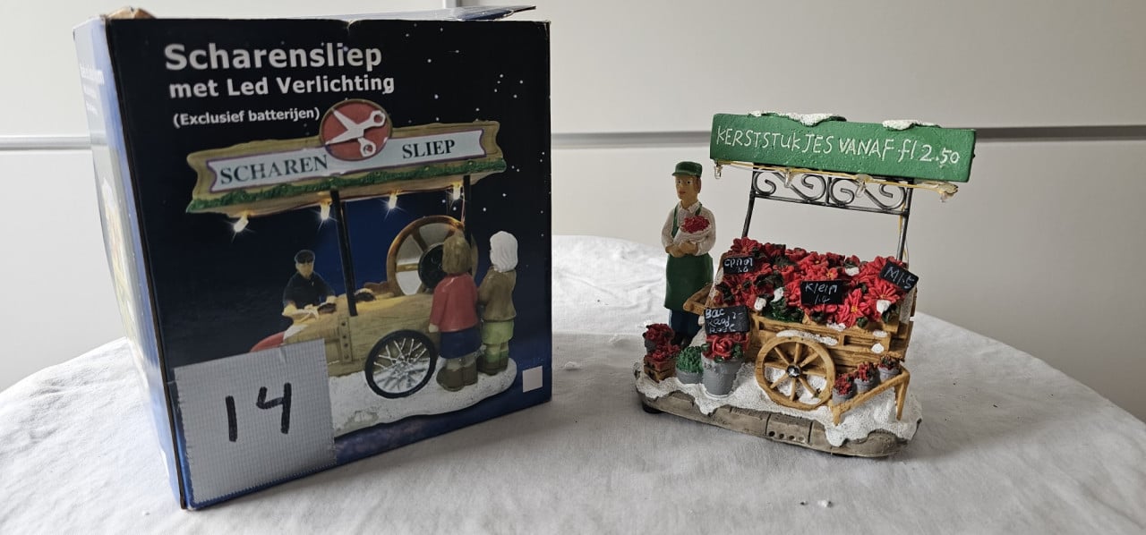 Compleet Kerstdorp met accessoires (advertentie 1 van 3)