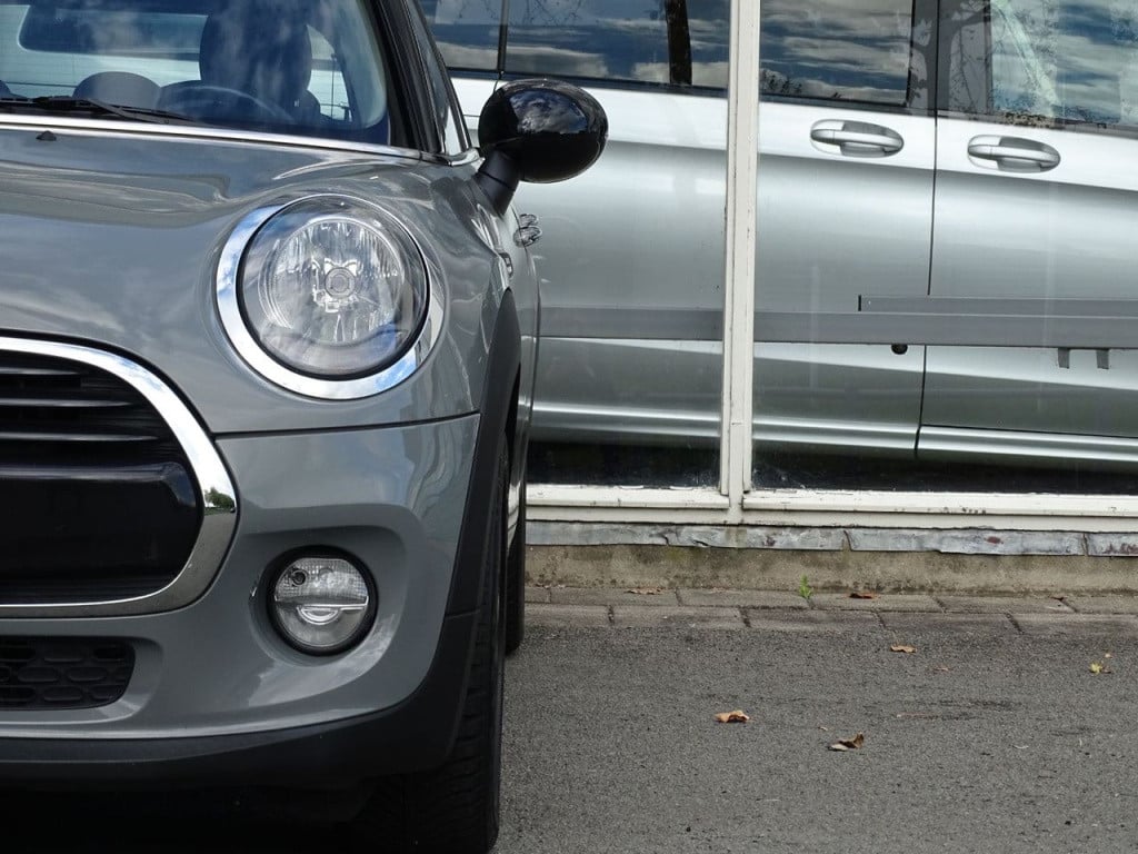 Mini Cooper mini 1.5 business | navi | bluetooth | 16"