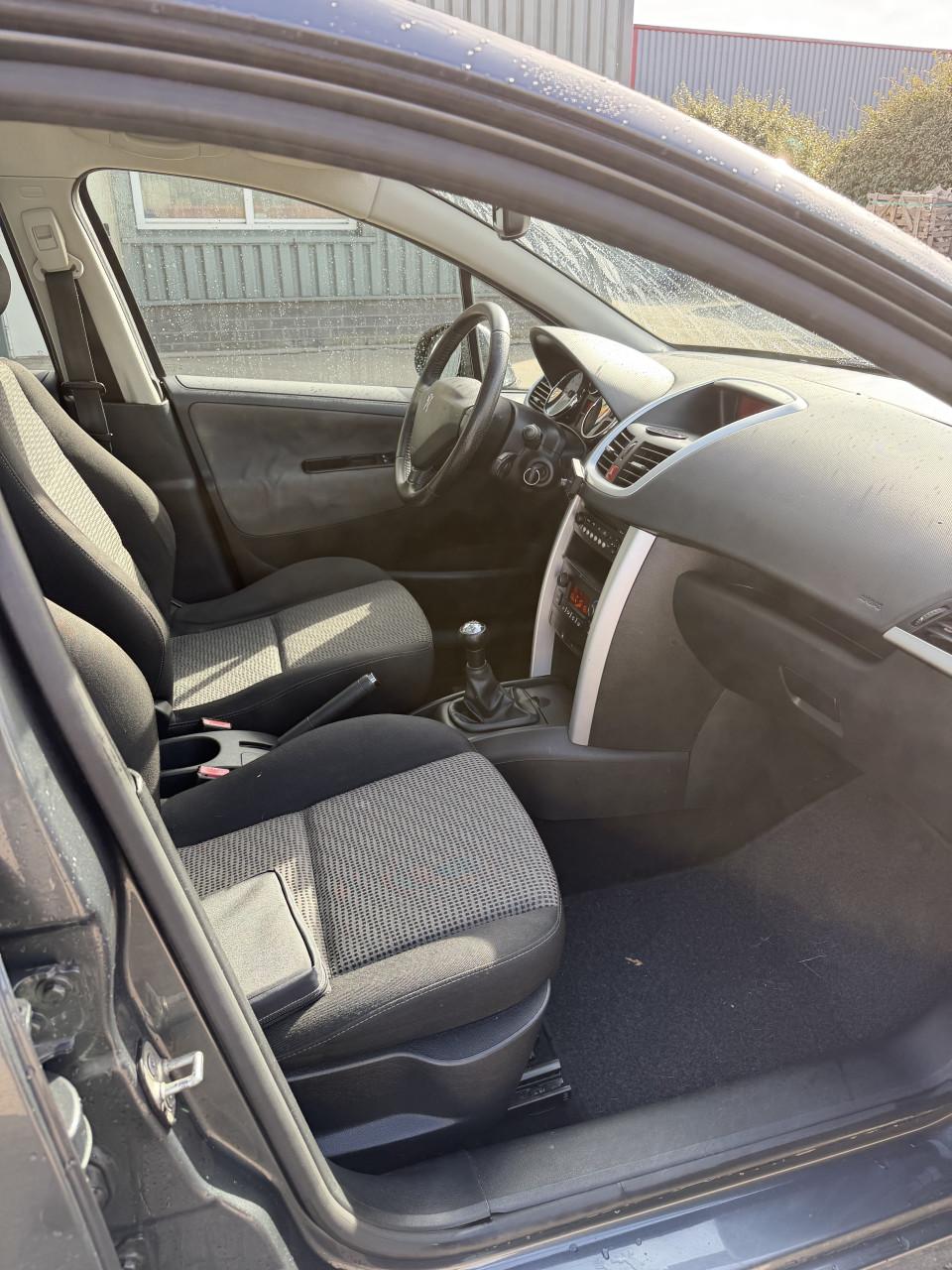 Peugeot 207 SW 1.6 VTi 123.000 KM APK 09-2027 - Lage kmstand