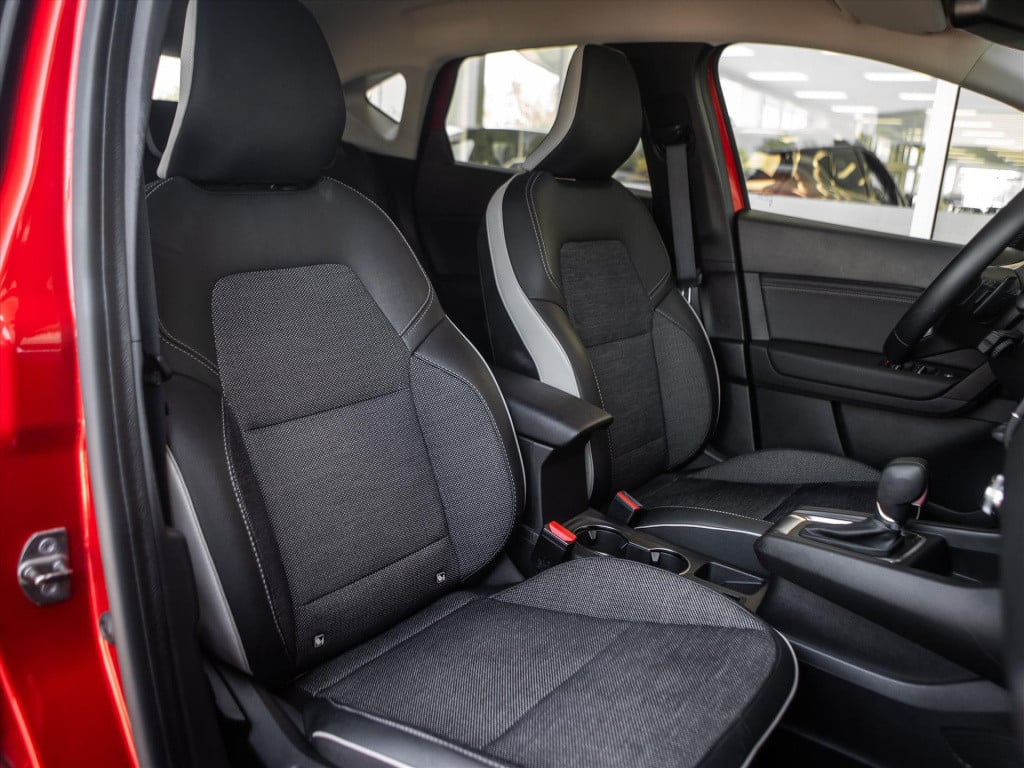Renault Captur tce 140pk techno automaat | navigatie | camera | carplay | p