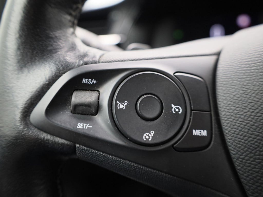 Opel Corsa 1.2 elegance | automaat | navigatie | apple carplay / android au