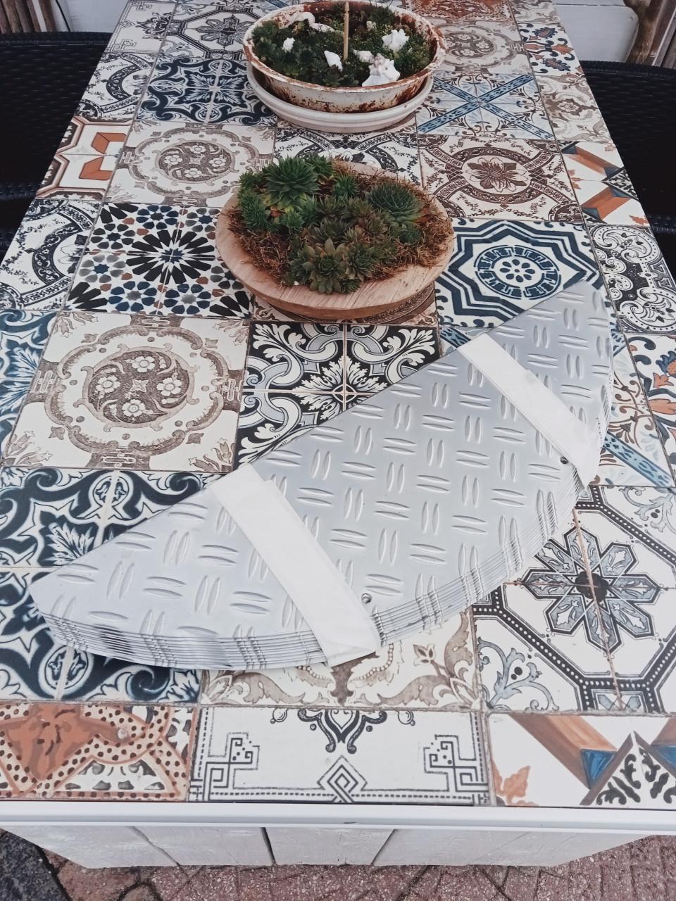 Te koop aluminium traanplaat 11 stuks