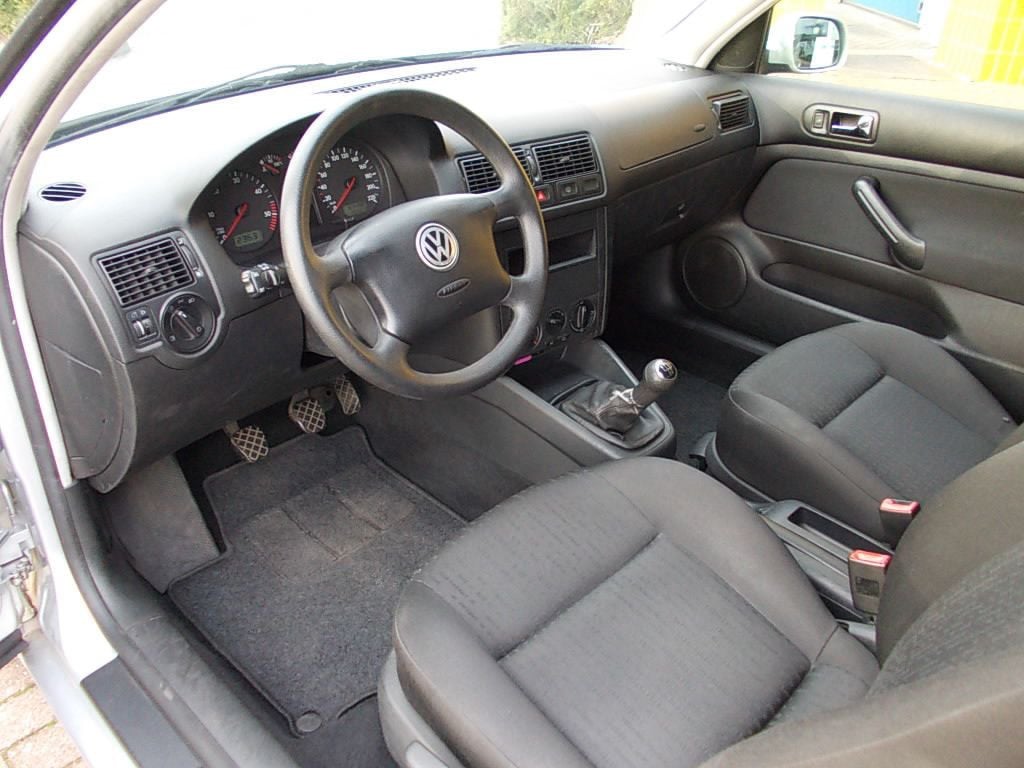 Volkswagen Golf sdi airco (orig. 83000 km.!!!)