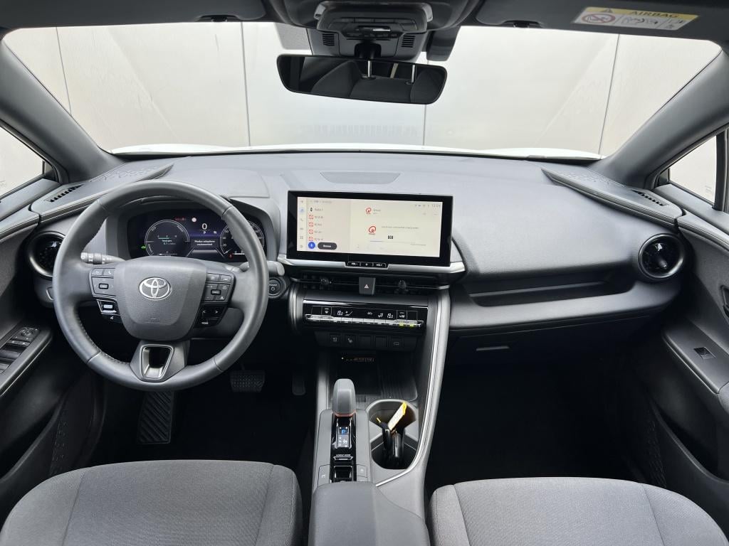 Toyota C-hr 1.8 hybr 140 first edition | nl auto | dealer onderhouden |
