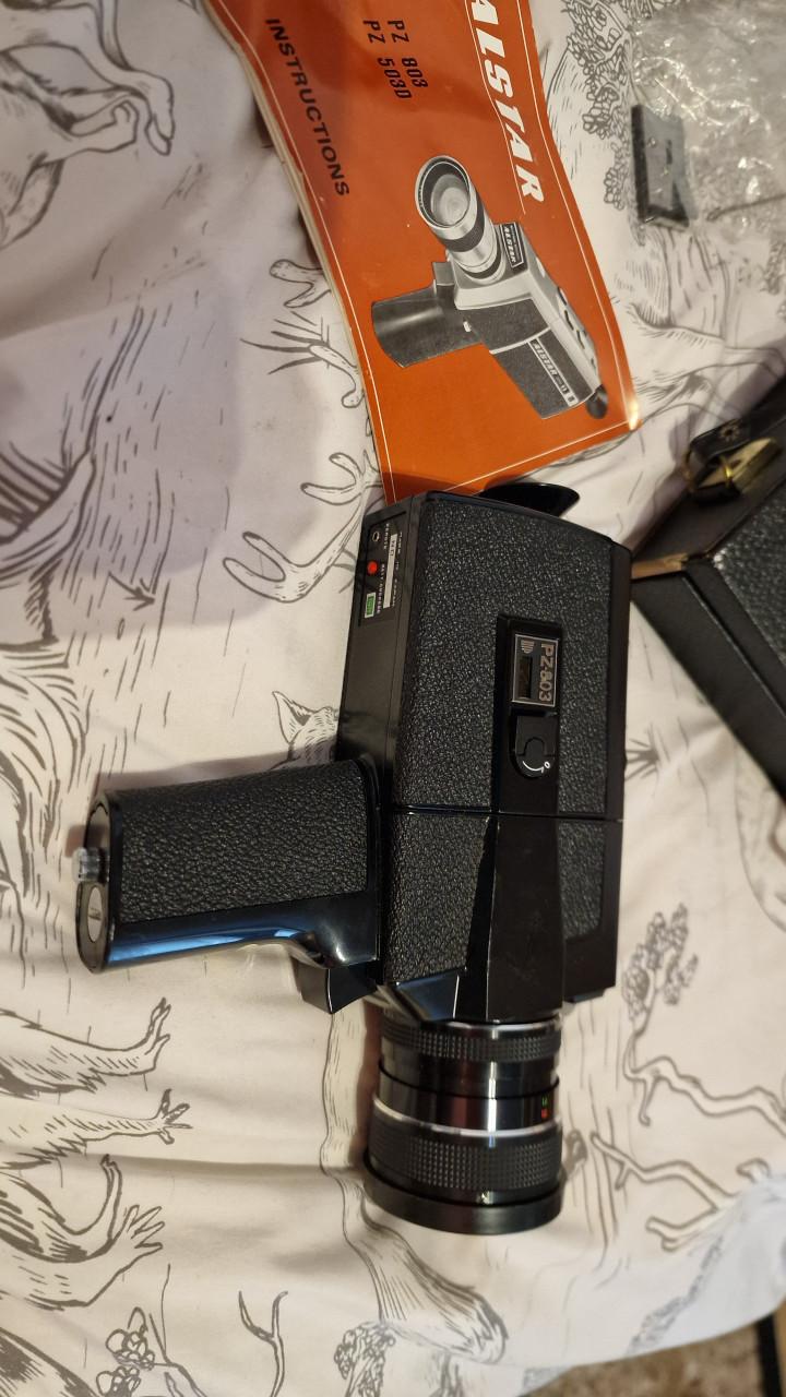Minolta K5, een Alstar PZ 803 / PZ 5030 en