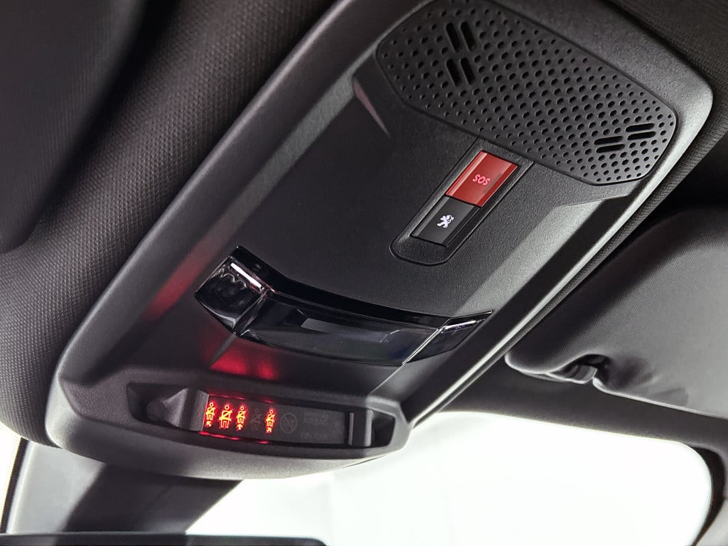 Peugeot E-2008 ev gt pack 50 kwh | rijklaar | achteruitrijcamera | parkeers