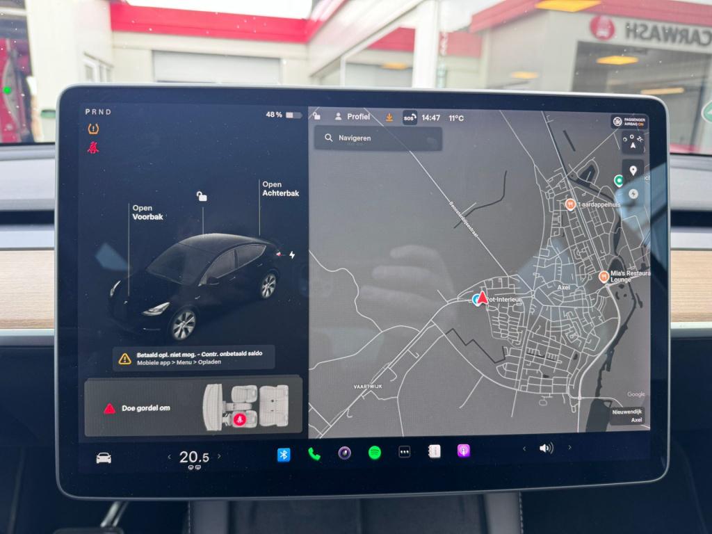Tesla Model Y long range awd 75 kwh