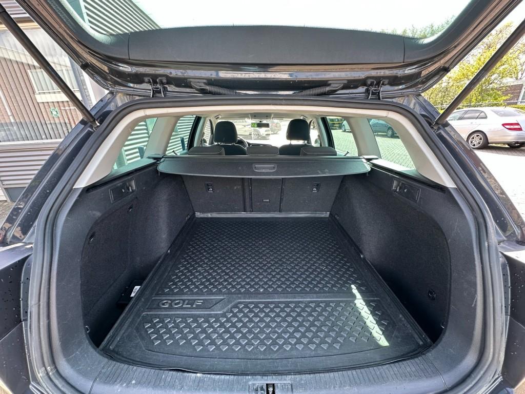 Volkswagen Golf 1.4 tsi cup edition trekhaak parkeersensoren elect. inklapb