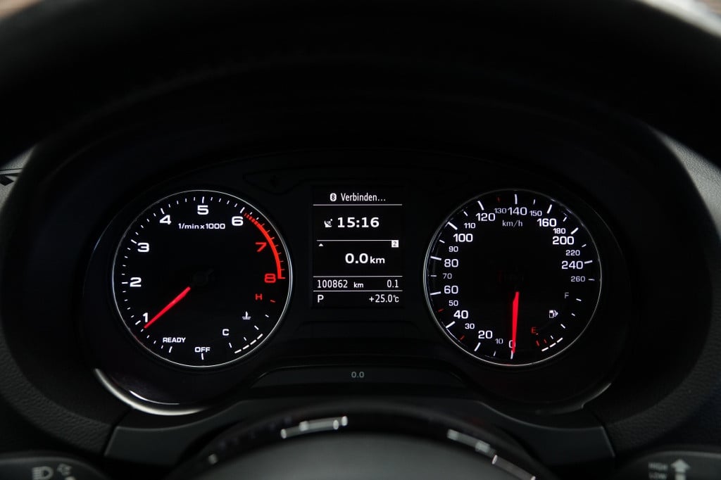 Audi A3 limousine 1.8 tfsi | panorama | leder | camera | pdc |