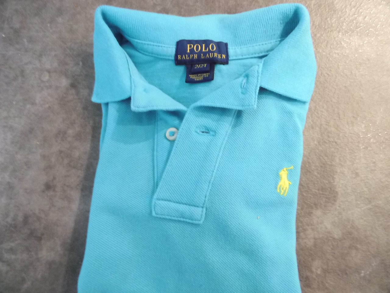 2 Polo's van Ralph Lauren maat 122 en 110.