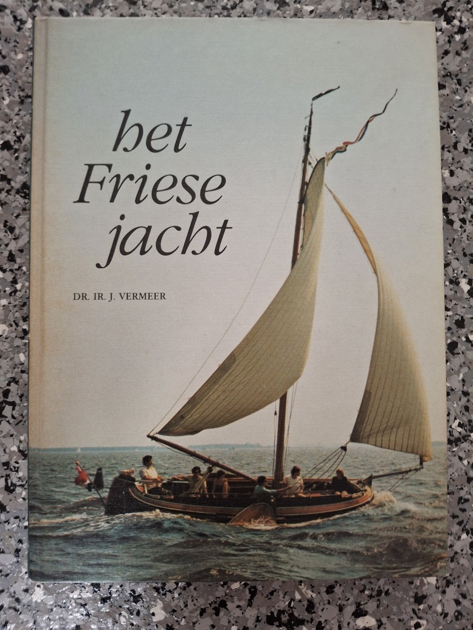 Vaar en zeilboeken met platbodems/ friese jachten