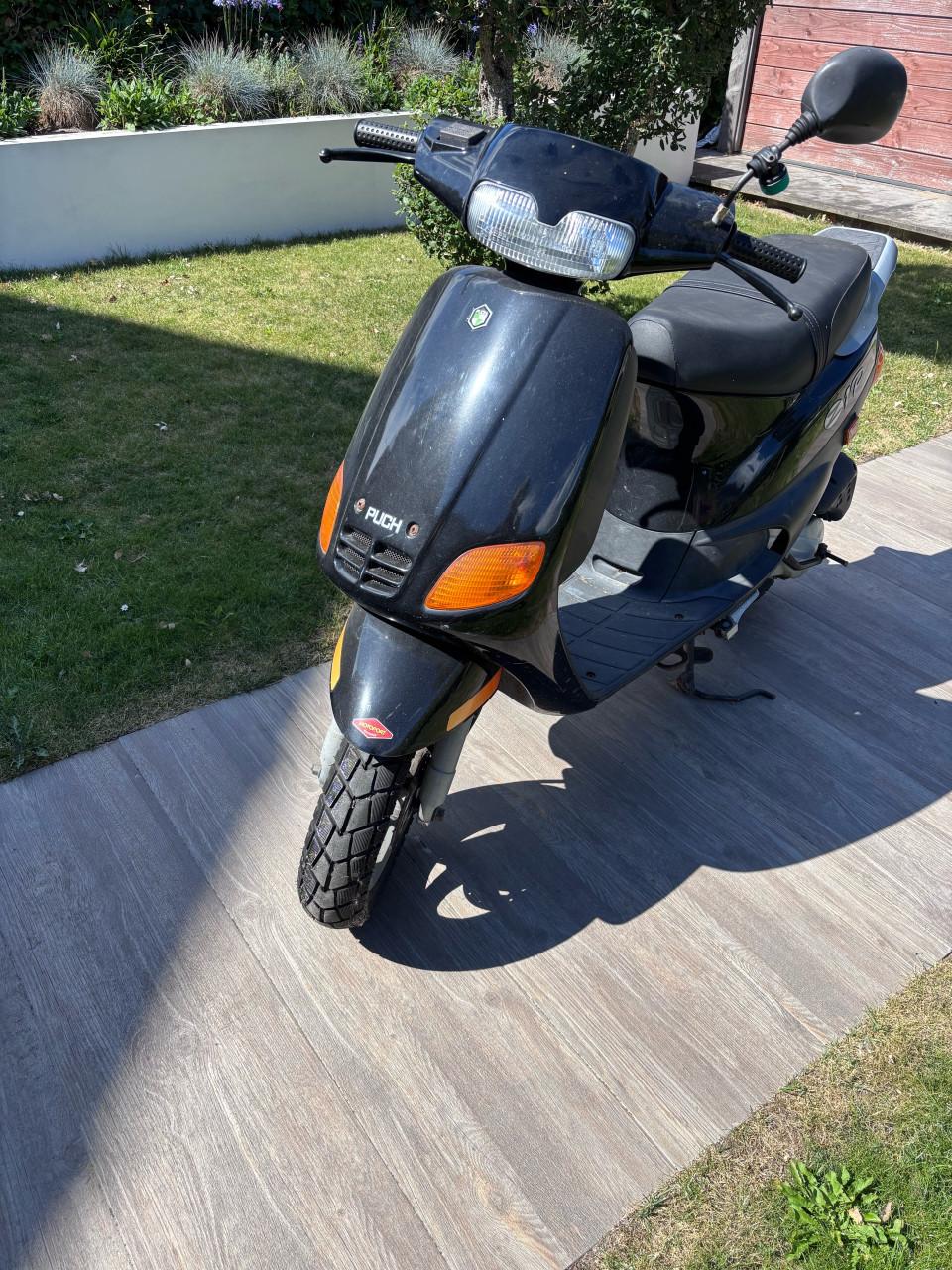 Scooter Puch ZIP 25 zwart