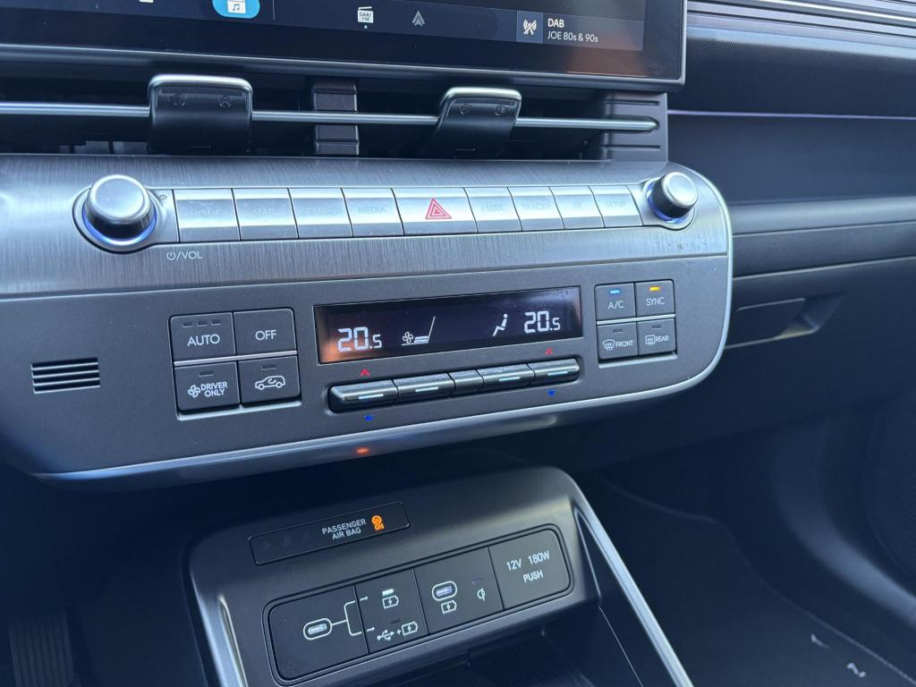 Hyundai Kona 1.6 gdi hev premium sky
