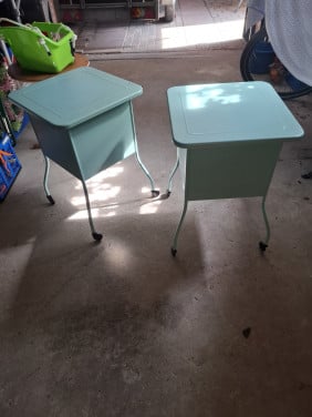2 nachtkastjes ikea