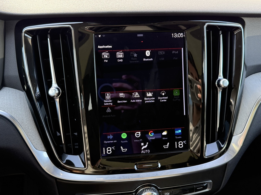 Volvo V60 b3 163pk inscription| panodak| adap.cruise| camera| leder| h&k s