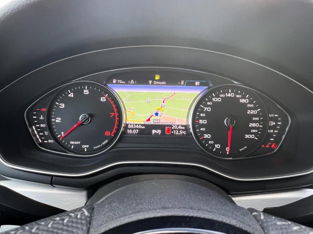 Audi A4 avant 35 tfsi m-hev sport s line black edition, standkachel, wegkla