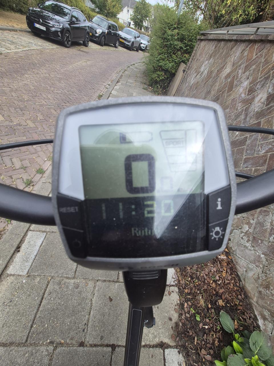 Titel: Batavus Milano E-Go (Bosch Middenmotor) – Accu Defect
