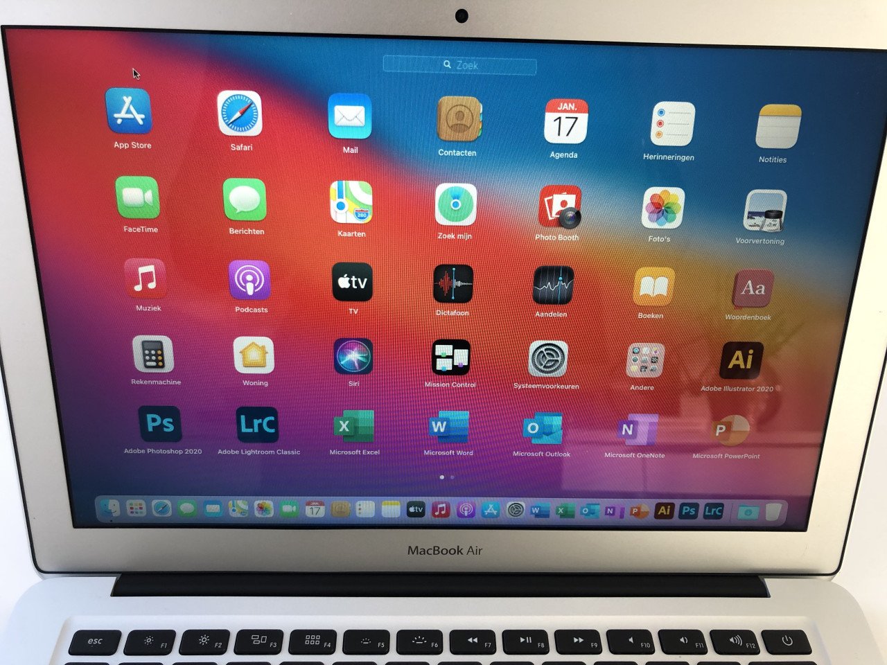 Macbook Air 13 inch SSD Intel Core i5 Office pakket & doos | in Nieuwstaat
