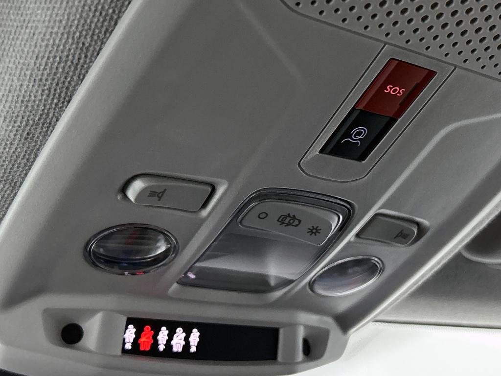 Citroen C4 130pk business plus | rijklaar | camera | comfort seats | apple 