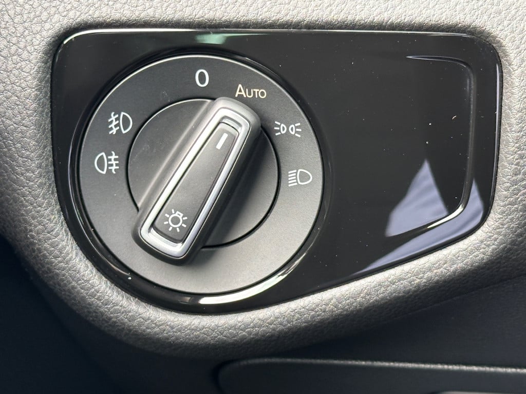 Volkswagen Golf 1.5 tsi 150pk dsg highline | camera | virtual cockpit | tre