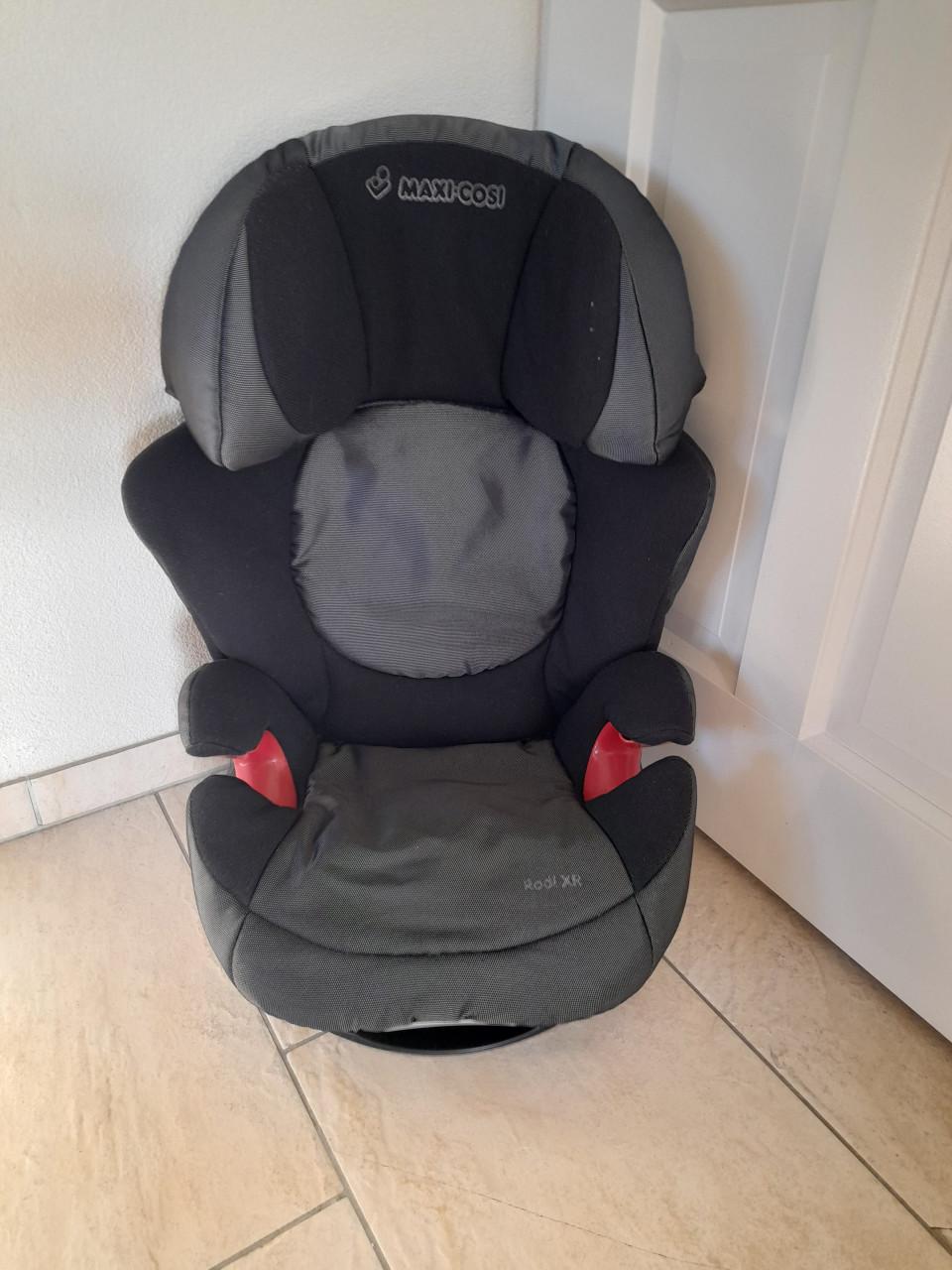 Maxi cosi autostoel 15 / 36 kg ( in goede nette staat )
