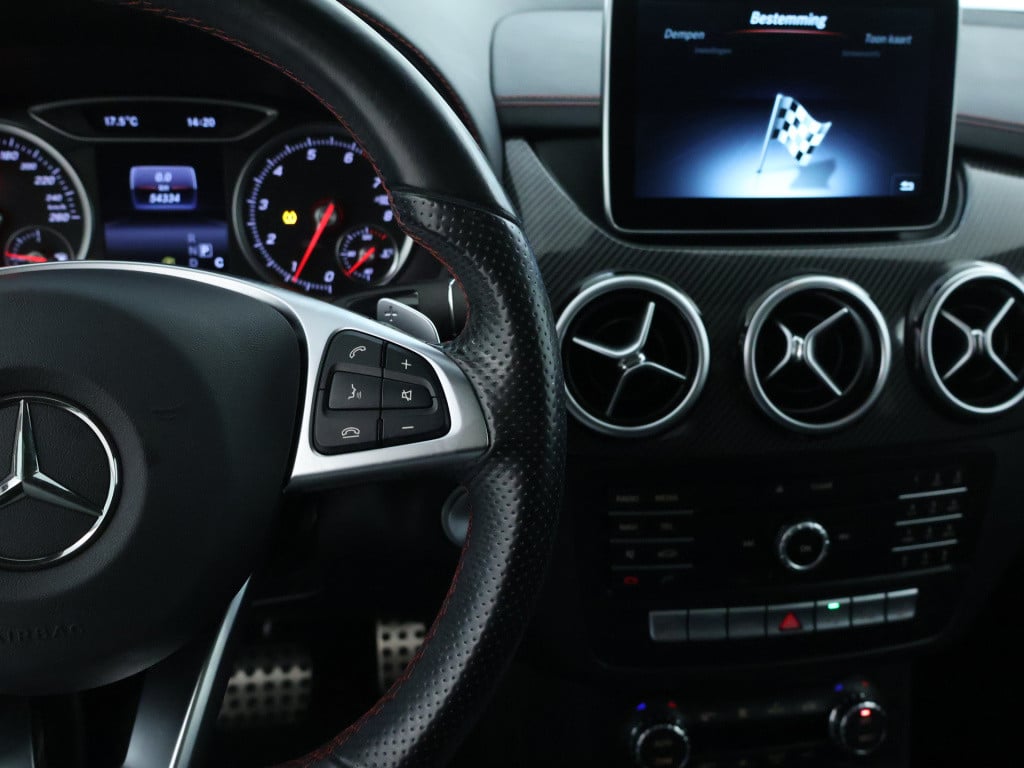 Mercedes-Benz B-Klasse 180 amg night edition plus keyless go | leer | panor