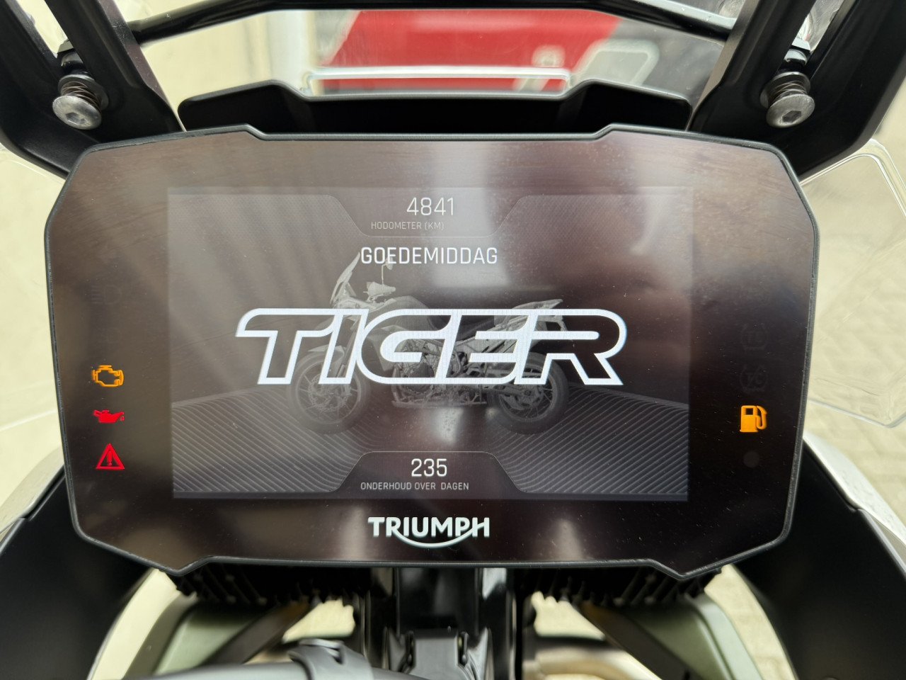 Complete en jonge Triumph Tiger 900 Rally Pro slechts 4800km