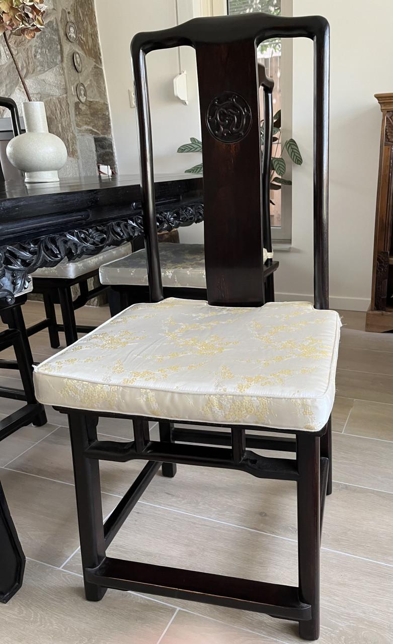 Oosterse eettafel met 4 stoelen