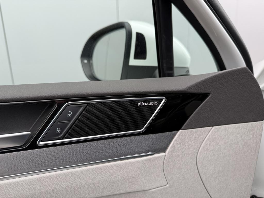 Volkswagen Passat variant 1.4 tsi phev gte 218pk | pano dak | head up | tre