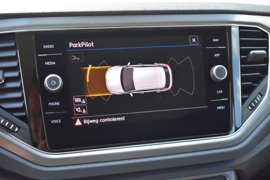 Volkswagen T-roc 1.0 tsi | camera | apple carplay | android auto | navigati