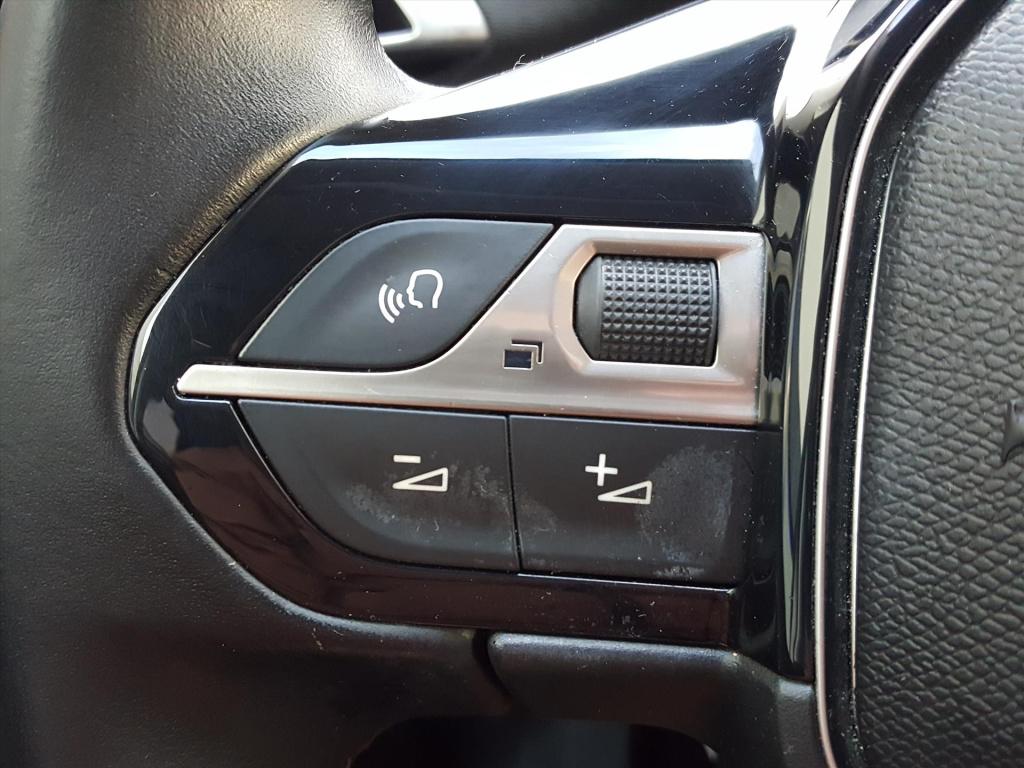 Peugeot 3008 allure 1.2pt-130pk navigatie | trekhaakafn | apple carplay & a