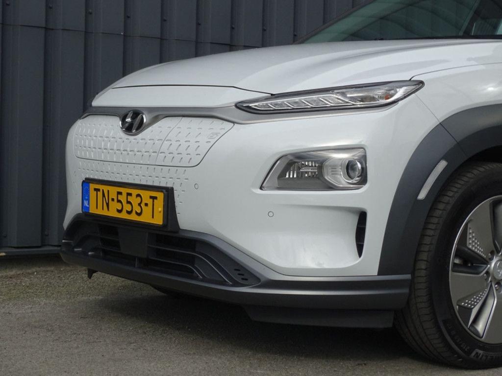 Hyundai Kona ev premium 64 kwh led | stoelkoeling | hud | pdc