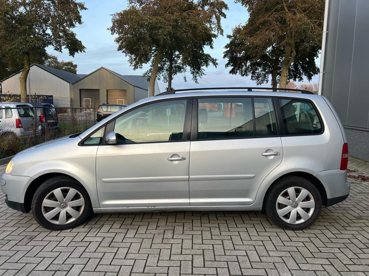 Volkswagen Touran 1.6-16V FSI Automaat