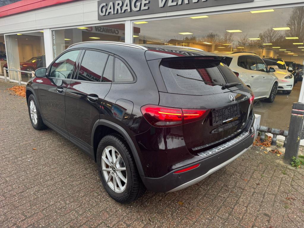 Mercedes-Benz Gla-klasse 180 business solution