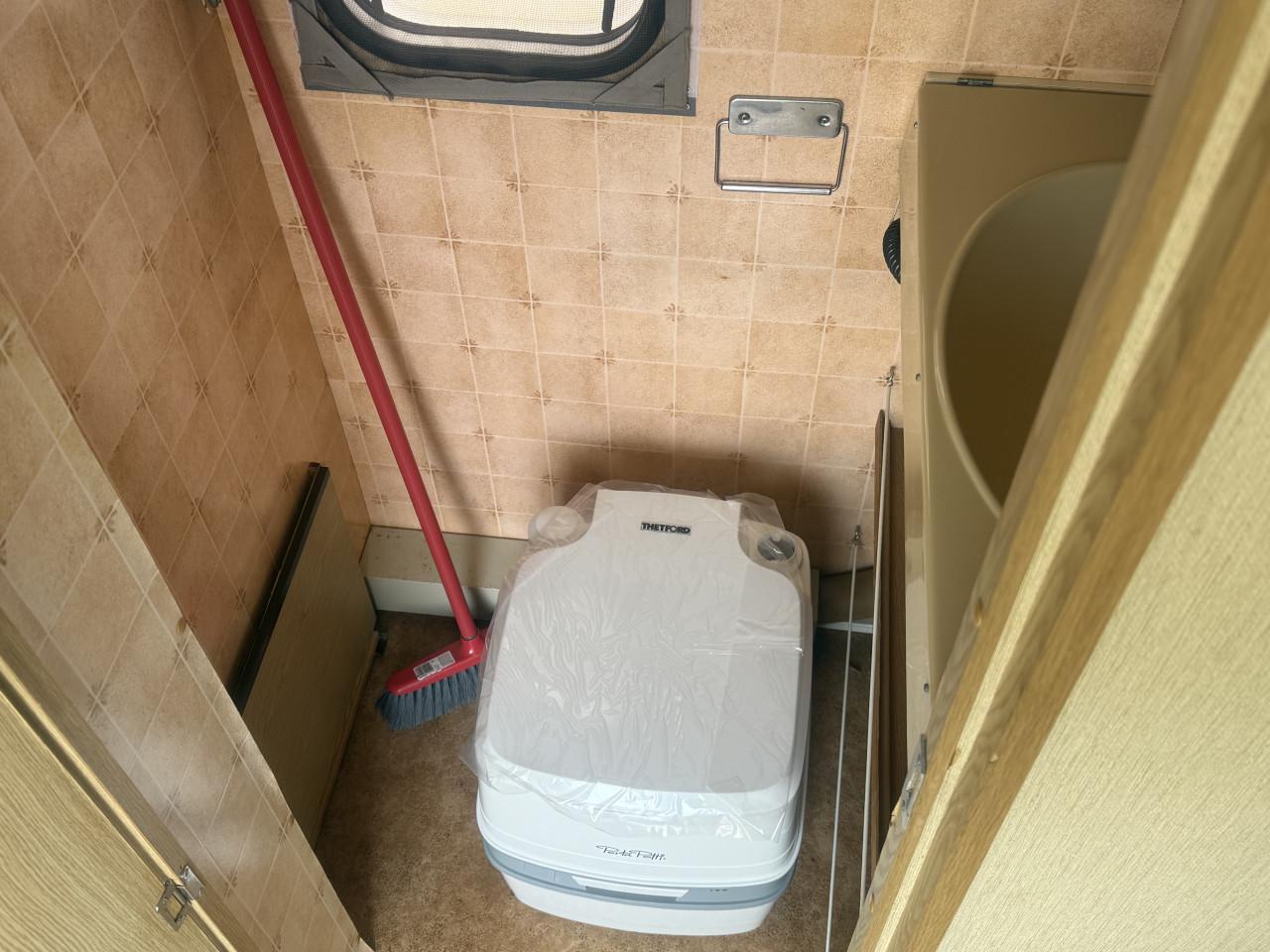 Kip De Luxe KL40T ( zeer netjes , vakantie klaar)