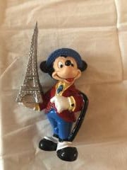 Mickey Mouse en de Eiffeltoren