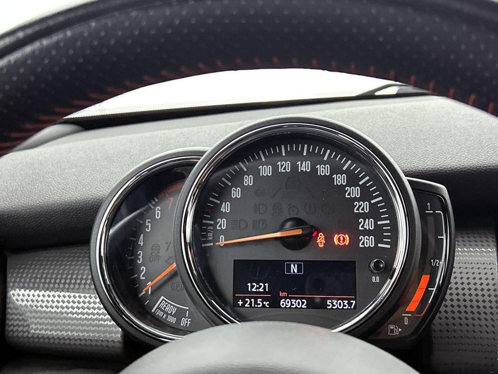 Mini Cooper mini 1.5 business | airco | aux | navigatie | sport stoelen | b