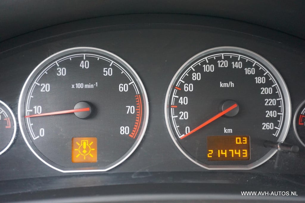 Opel Vectra wagon 1.8-16v comfort