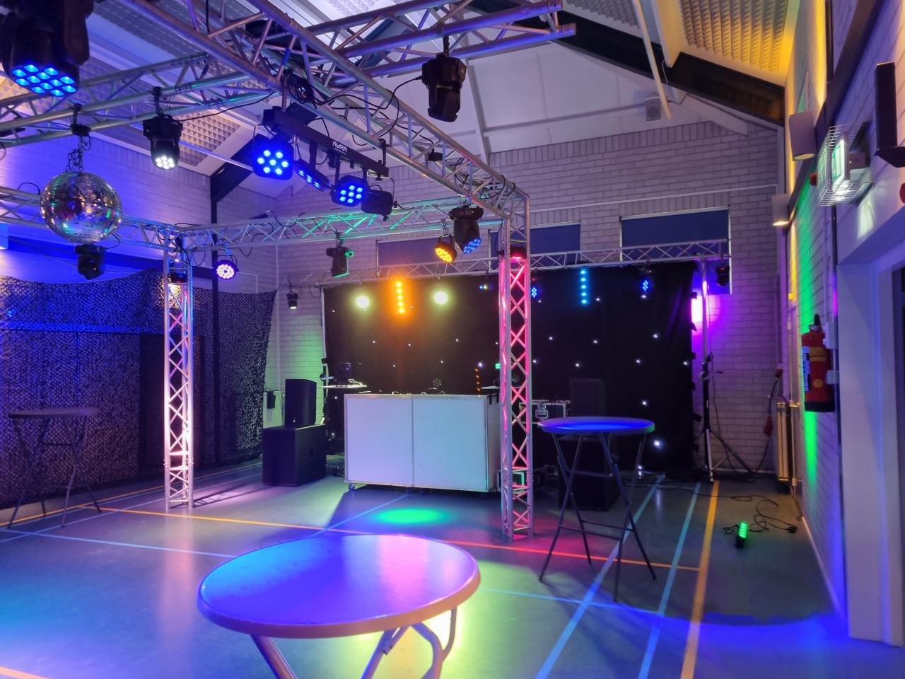 Boek nu de leukste drive-in show van zeeland.